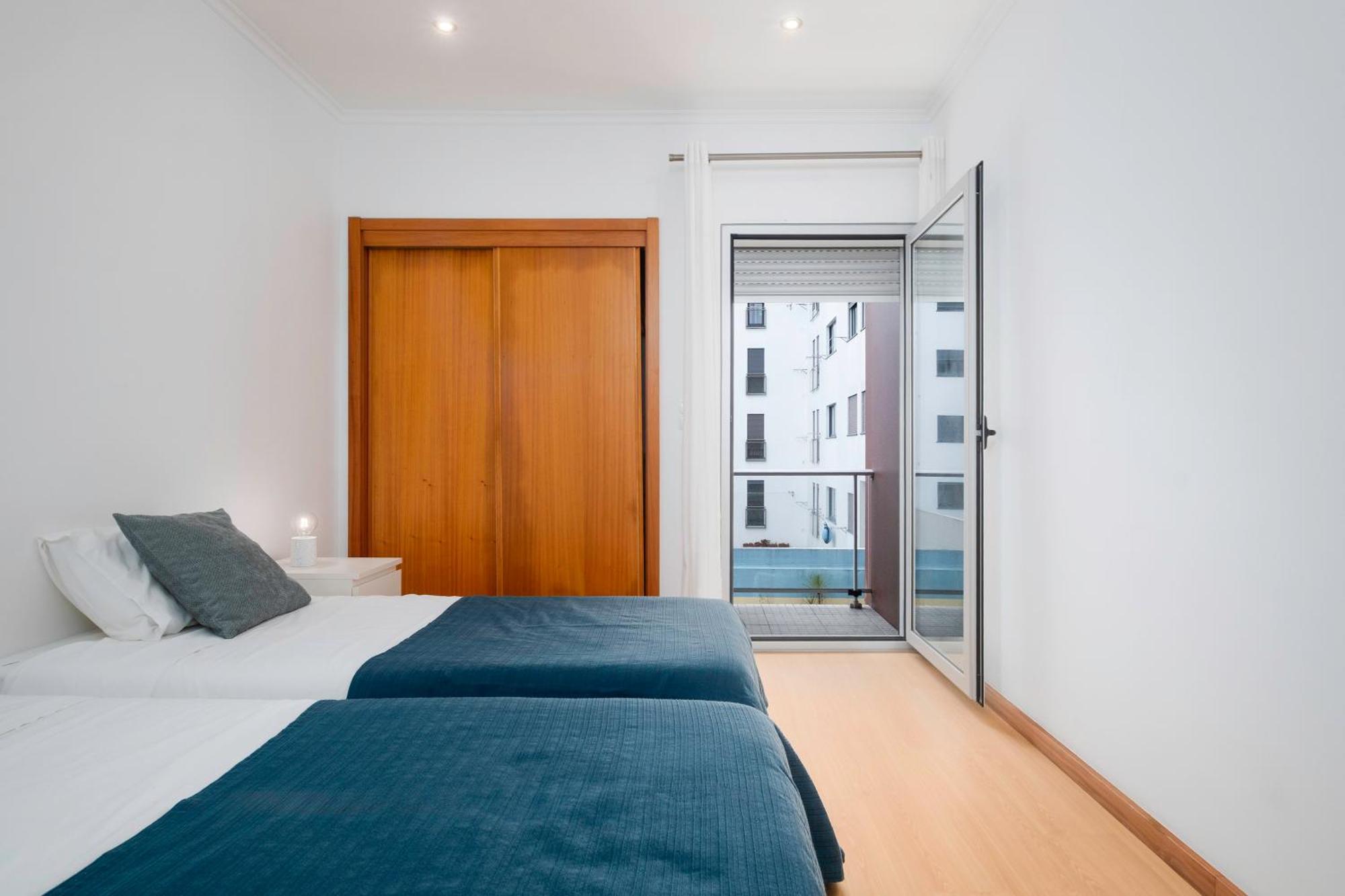 Paim Apartments Понта Делгада Екстериор снимка